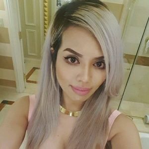 Meet your Posher, Mohoria